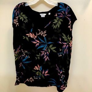 Reitman’s mixed media top XL